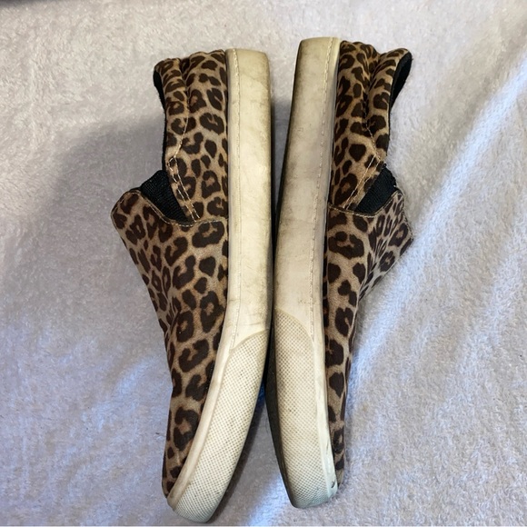 Soda Cheetah Leopard Print Slip On Shoes Sneakers Boat Women 8.5 Relax Casual - Picture 2 of 9